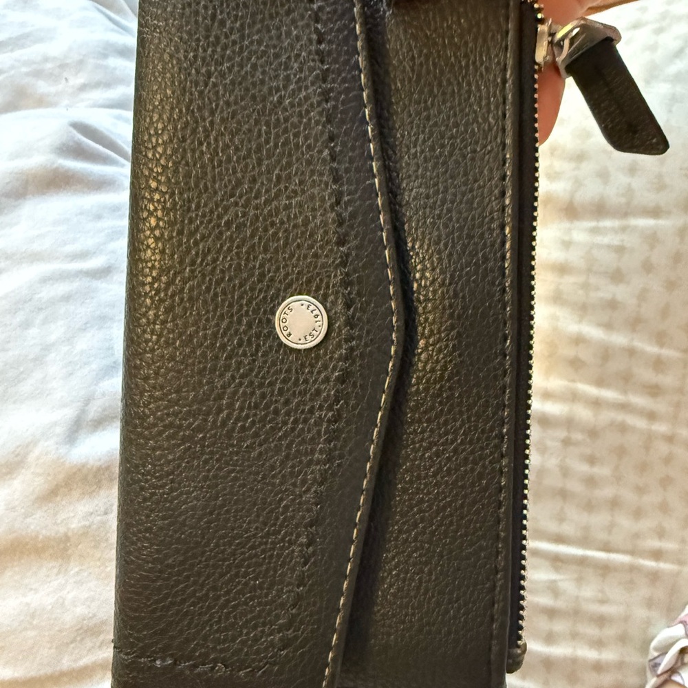 Black Leather Roots Wallet with Silver Accent